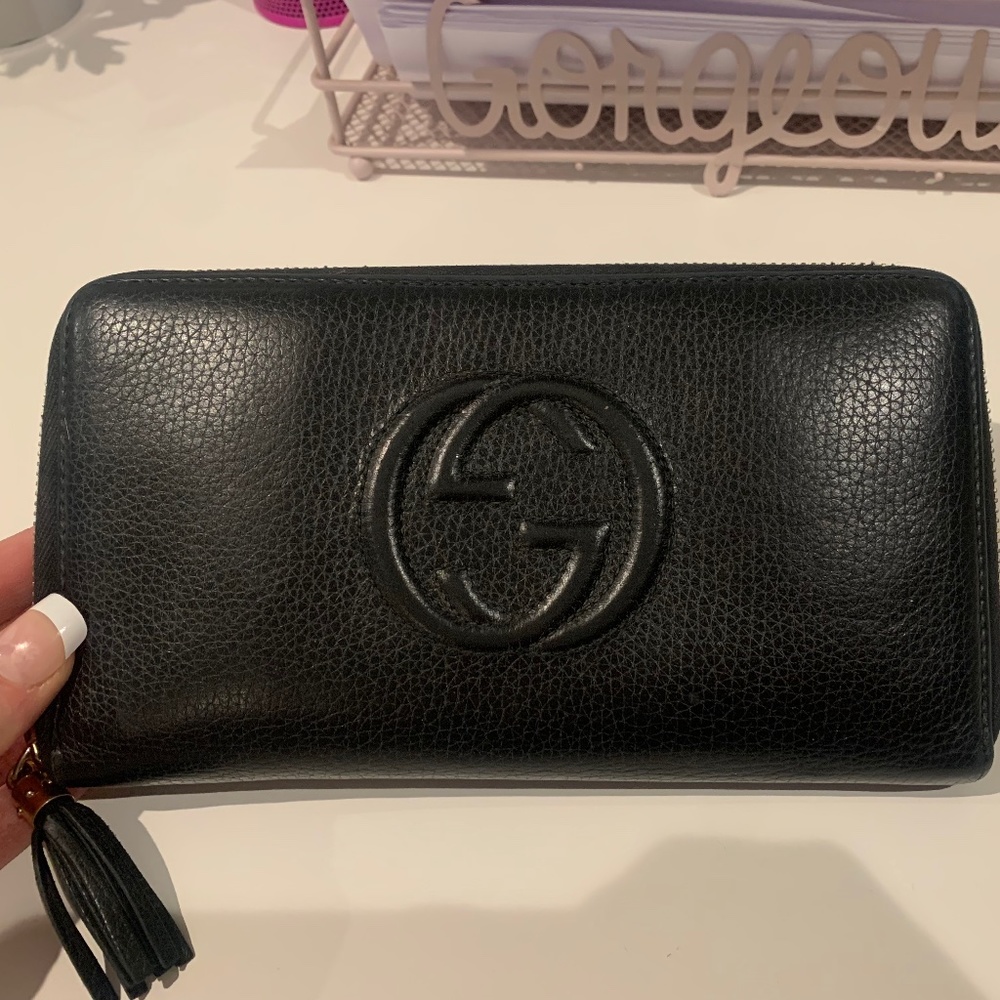 Black Gucci Soho Zip Wallet